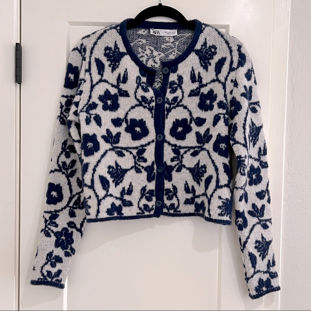 Zara Floral Knit Jacquard Cardigan